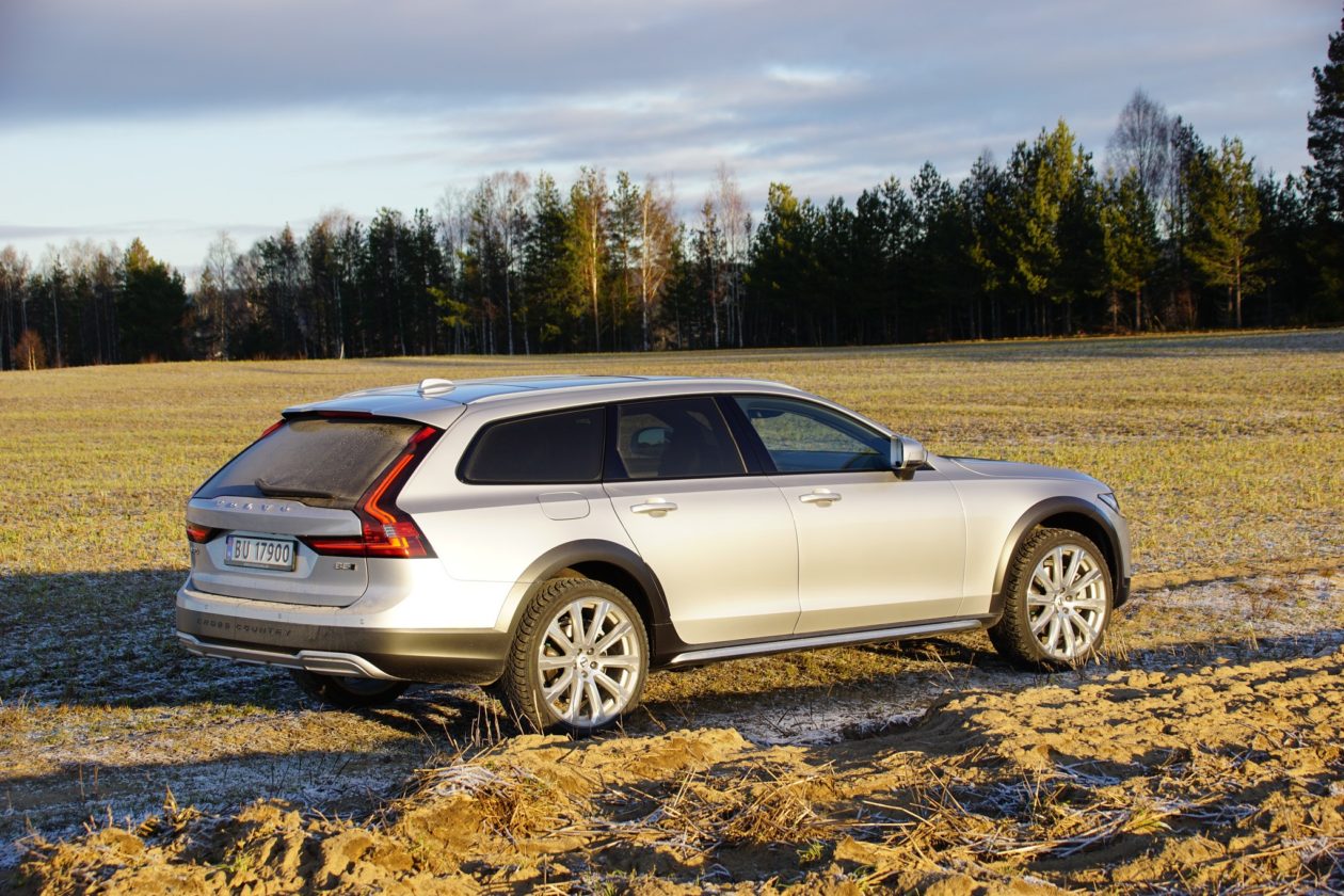 Test: Volvo V90 Cross Country B5 AWD - Bil Og Motorbloggen - Biltester ...