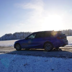 BMW_330e_touring_042