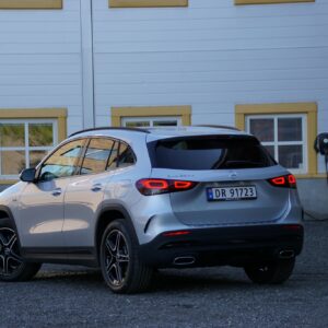 Mercedes_GLA_033