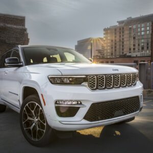 All-new 2022 Jeep® Grand Cherokee Summit 4xe