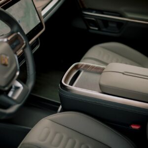 Rivian_0009