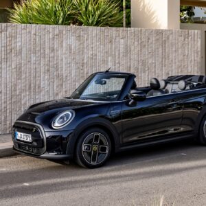 MINI_Cooper_SE_Cabriolet_0001