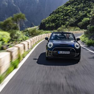 MINI_Cooper_SE_Cabriolet_015