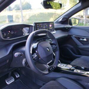 Peugeot_208_028