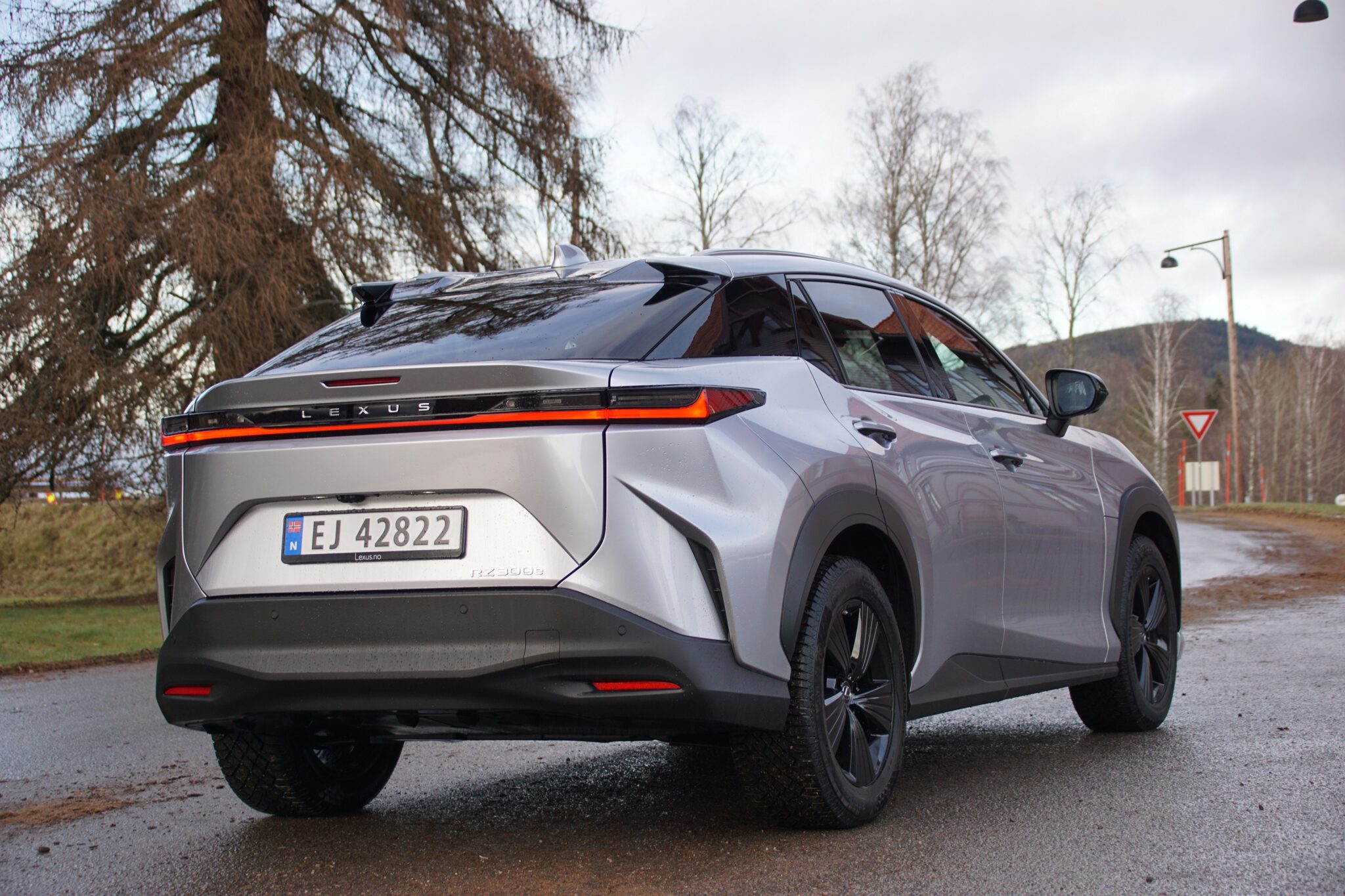 Test: Lexus RZ 300e - Bil og Motorbloggen - biltester og nyheter