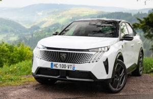 Prøvekjørt: Peugeot e-3008 / e-5008 Dual Motor